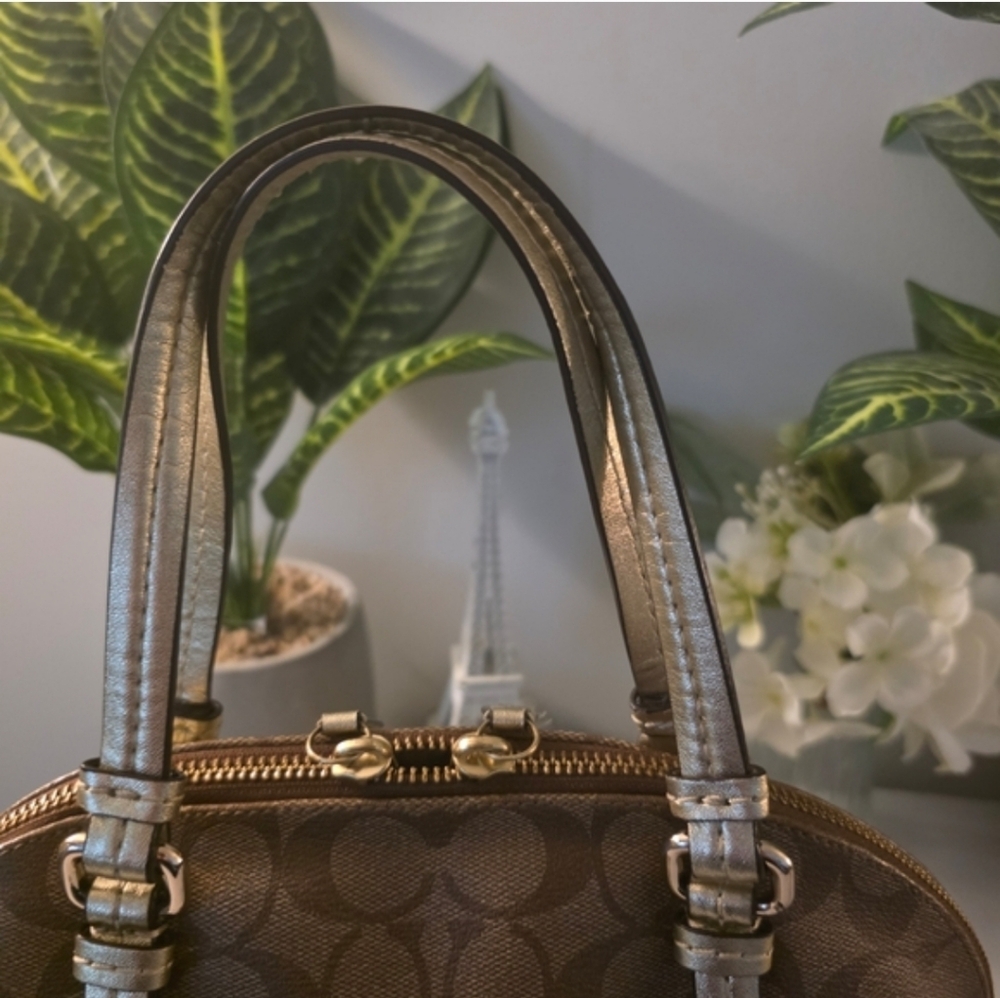 Coach Brown and Cream Signature Shoulder Bag - Picture 3 of 7
